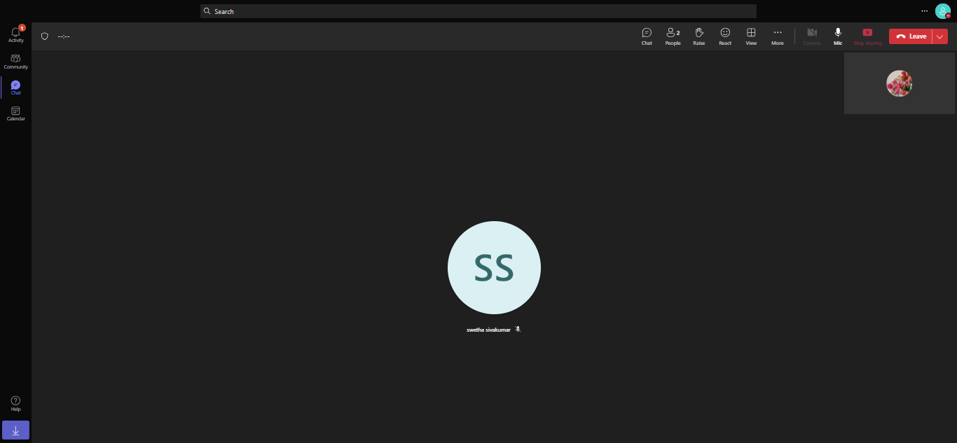 How to make someone a presenter in teams?